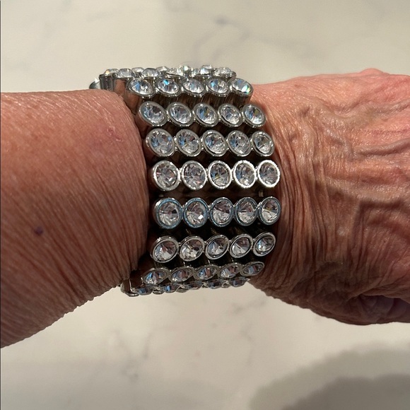 Jewelry - Elegant Silver Crystal Bracelet